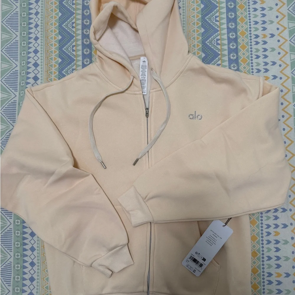 ALO Yoga Full Zip Hoodie And Sweatpant Set Oat Milk Size S